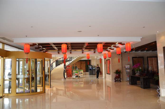 Imagen de los interiores del Hotel Garden, datong. Foto 17