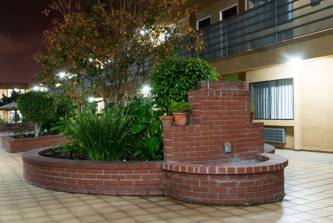 Imagen de los interiores del Hotel Gardena Terrace Inn. Foto 13