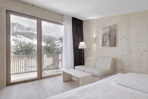 Imagen de la habitación del Hotel Gardenazza. Foto 14