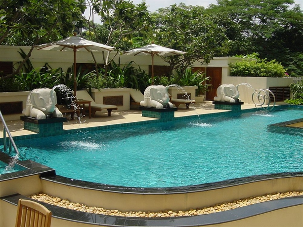 Imagen de la piscina del Hotel Gardengrove Suites Serviced Apartment. Foto 15