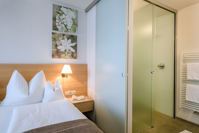 Imagen de la habitación del Hotel Gardenhotel Crystal. Foto 3