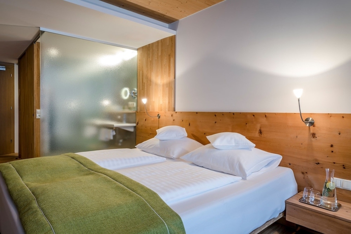 Imagen de la habitación del Hotel Gardenhotel Crystal. Foto 6