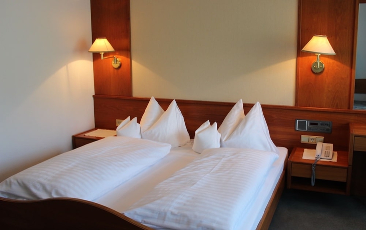 Imagen de la habitación del Hotel Gardenhotel Crystal. Foto 12