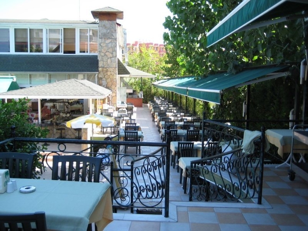 Imagen general del Hotel Gardenia Beach. Foto 10