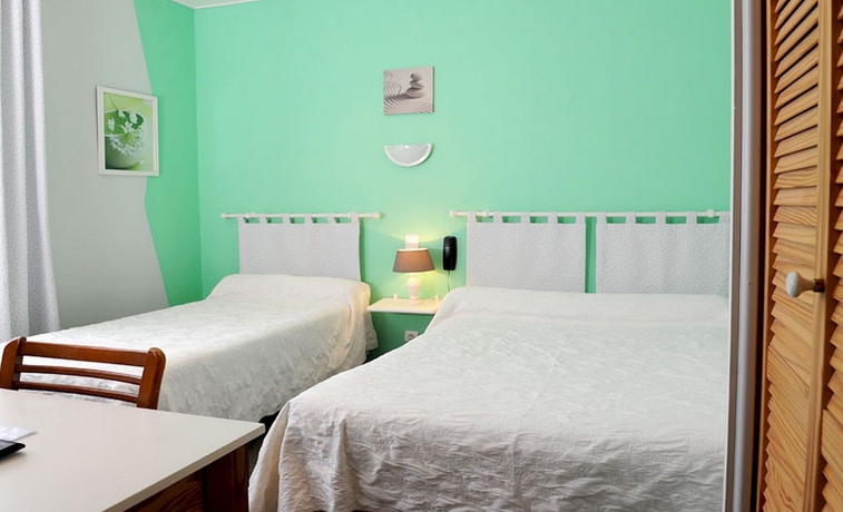 Imagen de la habitación del Hotel Gardenia, Biarritz. Foto 4