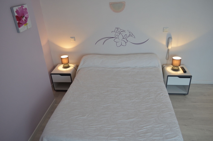 Imagen de la habitación del Hotel Gardenia, Biarritz. Foto 8