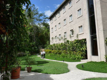 Imagen de los exteriores del Hotel Gardenia Inn. Foto 3