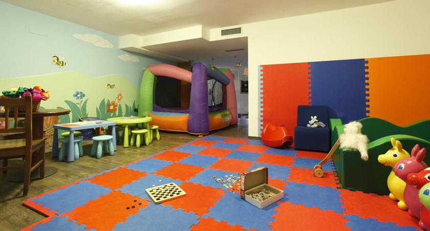Imagen de los interiores del Hotel Gardenia, Passo Tonale. Foto 9