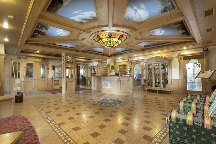 Imagen de los interiores del Hotel Gardenia, Passo Tonale. Foto 16