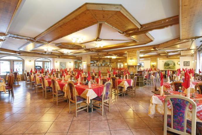 Imagen del bar/restaurante del Hotel Gardenia, Passo Tonale. Foto 2