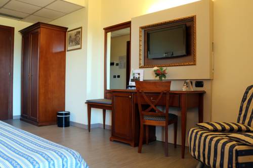 Imagen de la habitación del Hotel Gardenia, Romano Canavese. Foto 8