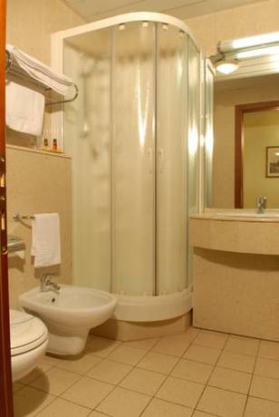 Imagen de la habitación del Hotel Gardenia, Romano Canavese. Foto 14