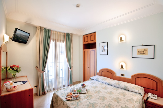 Imagen de la habitación del Hotel Gardenia Sorrento Coast, Ascend Hotel Collection. Foto 5