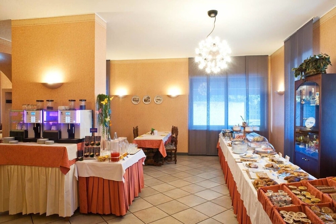 Imagen del bar/restaurante del Hotel Gardenia, Verona. Foto 3