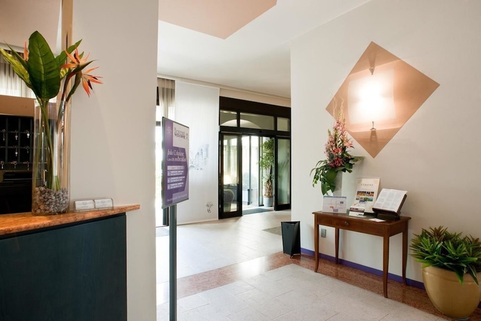 Imagen de los interiores del Hotel Gardenia, Verona. Foto 18