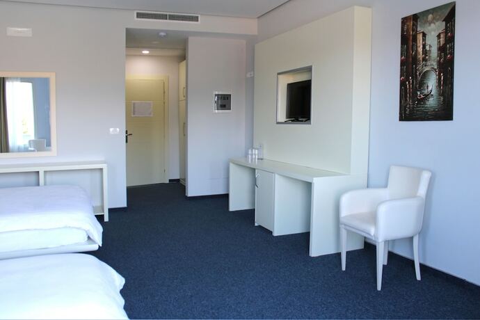 Imagen de la habitación del Hotel Gardenland Resort, Karametaj (Barbullush). Foto 17
