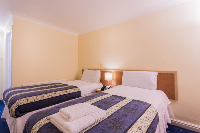 Imagen de la habitación del Hotel Gardens. Foto 8