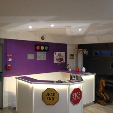 Imagen de los interiores del Hotel Garden\'s. Foto 20