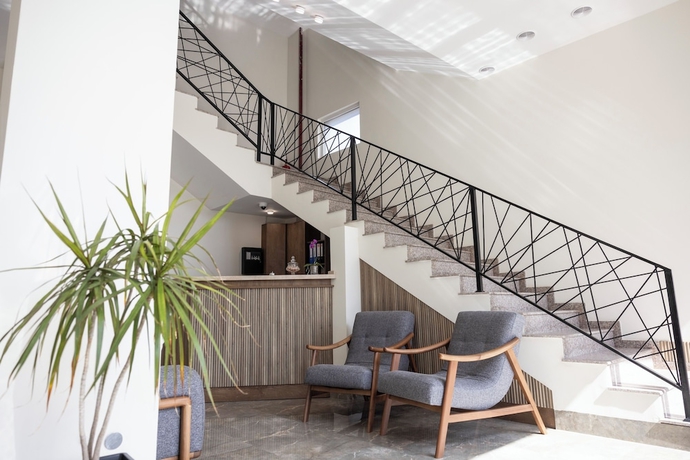 Imagen de los interiores del Hotel Gardenville Batumi. Foto 16