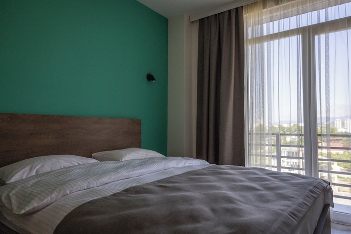 Imagen de la habitación del Hotel Gardenville Batumi. Foto 13