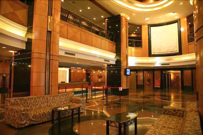 Imagen de los interiores del Hotel Gardford International. Foto 15