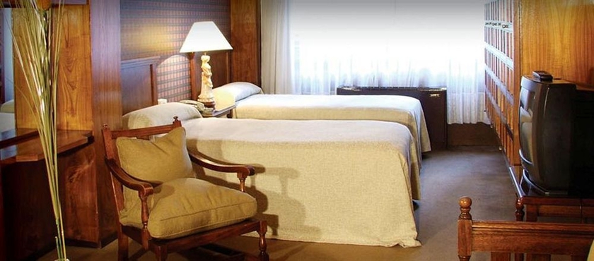 Imagen de la habitación del Hotel Gardi & Suites. Foto 4