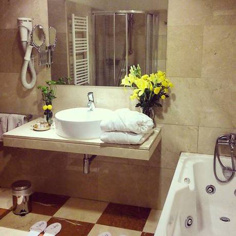 Imagen de la habitación del Hotel Garelos. Foto 8