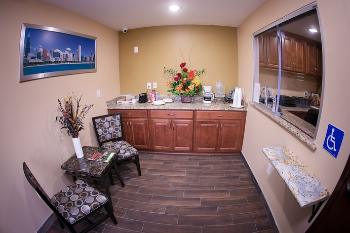 Imagen de los interiores del Hotel Garey Motel. Foto 17