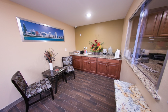 Imagen de los interiores del Hotel Garey Motel. Foto 19