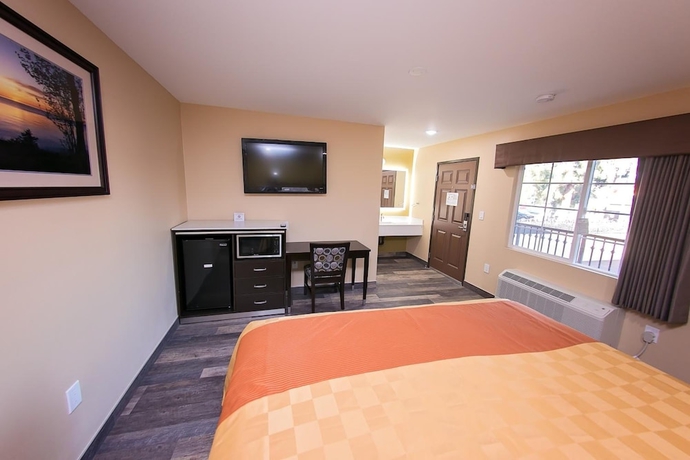 Imagen de la habitación del Hotel Garey Motel. Foto 9