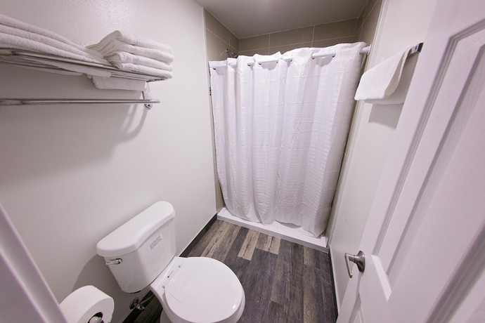 Imagen de la habitación del Hotel Garey Motel. Foto 15
