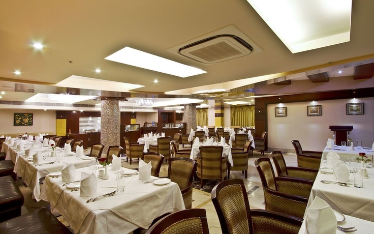 Imagen del bar/restaurante del Hotel Gargee Grand Patna. Foto 4