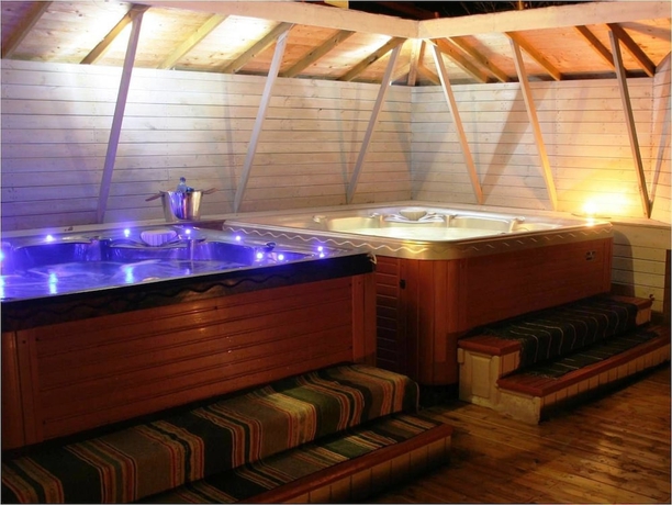 Imagen de la piscina del Hotel Gargia Lodge. Foto 17