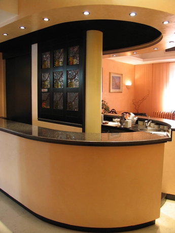 Imagen del bar/restaurante del Hotel Garibaldi, Mestre. Foto 3