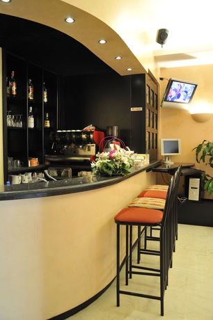 Imagen del bar/restaurante del Hotel Garibaldi, Mestre. Foto 7