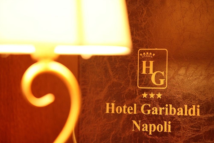 Imagen de los interiores del Hotel Garibaldi, N&aacute;poles. Foto 7