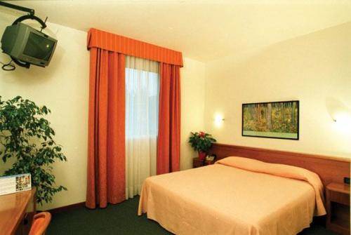 Imagen de la habitación del Hotel Garibaldi, Padua. Foto 5