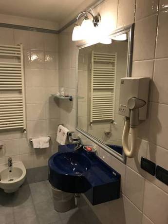 Imagen de la habitación del Hotel Garibaldi, Padua. Foto 12