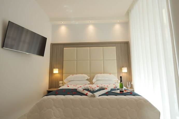 Imagen general del Hotel Garibaldi Suite. Foto 9