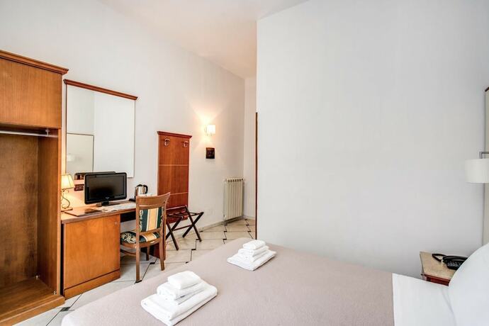 Imagen general del Hotel Garibaldi Suite. Foto 14