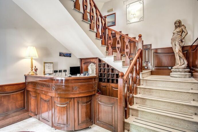 Imagen general del Hotel Garibaldi Suite. Foto 15