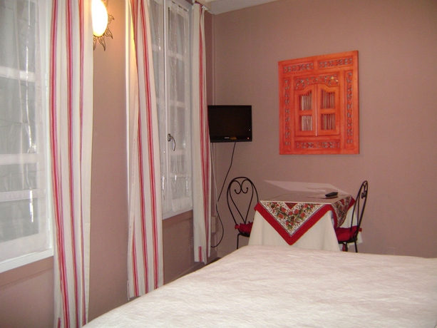Imagen de la habitación del Hotel Garlande Avignon Centre. Foto 5