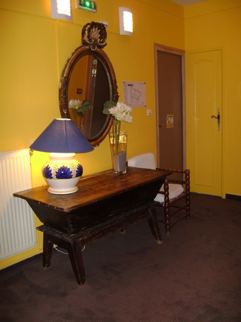 Imagen de los interiores del Hotel Garlande Avignon Centre. Foto 15