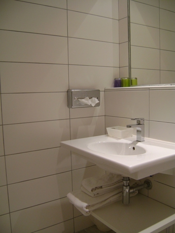 Imagen de la habitación del Hotel Garlande Avignon Centre. Foto 7