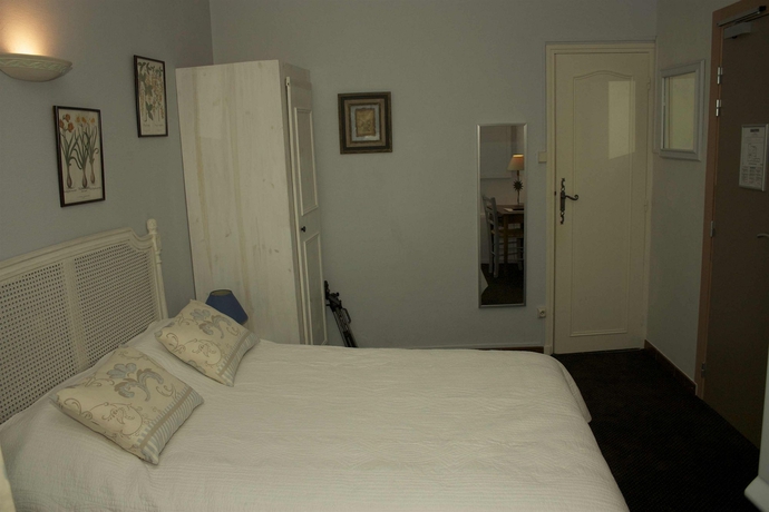 Imagen de la habitación del Hotel Garlande Avignon Centre. Foto 9