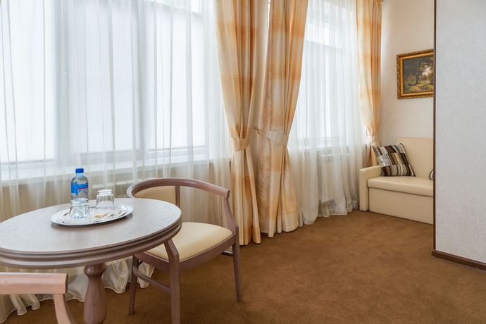 Imagen de la habitación del Hotel Garmonia. Foto 5