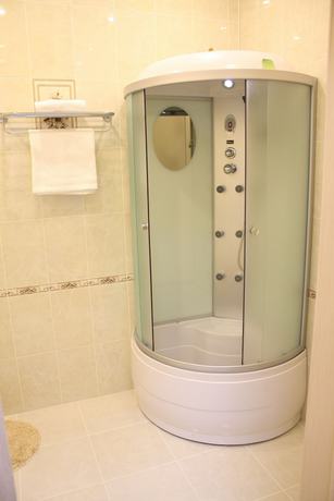 Imagen de la habitación del Hotel Garmonia. Foto 8