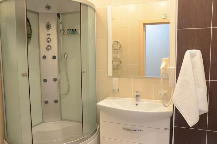 Imagen de la habitación del Hotel Garmonia. Foto 15