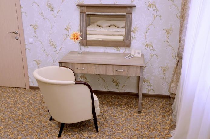 Imagen de la habitación del Hotel Garmonia. Foto 17