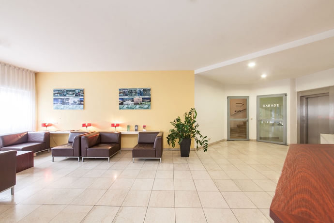 Imagen de los interiores del Hotel Garner Cologne Porz - Airport by IHG. Foto 9